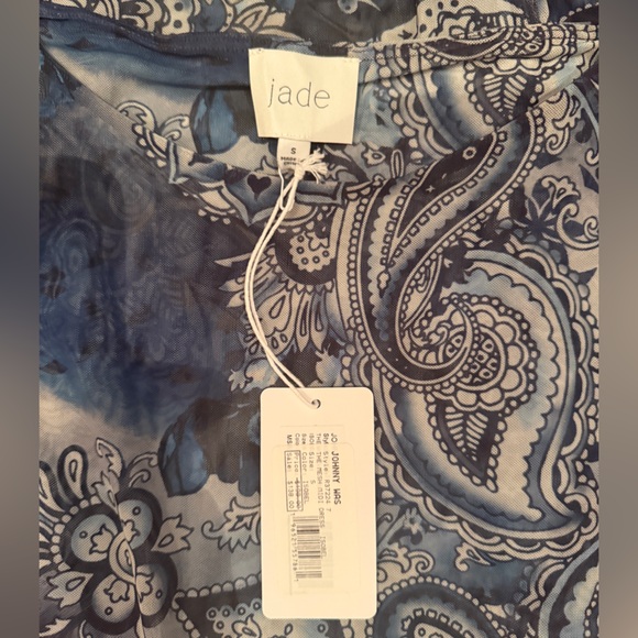 Johnny Was Jade The Mesh Midi Dress with Bateau Neckline Size S

Color: Isobel - Picture 4 of 7